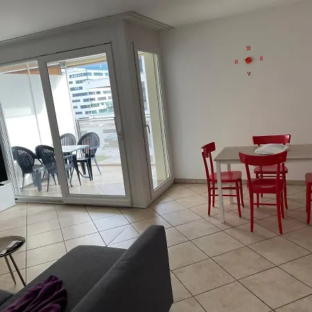 2,5 Con Piscina Nel Cuore Di 463 Apartment