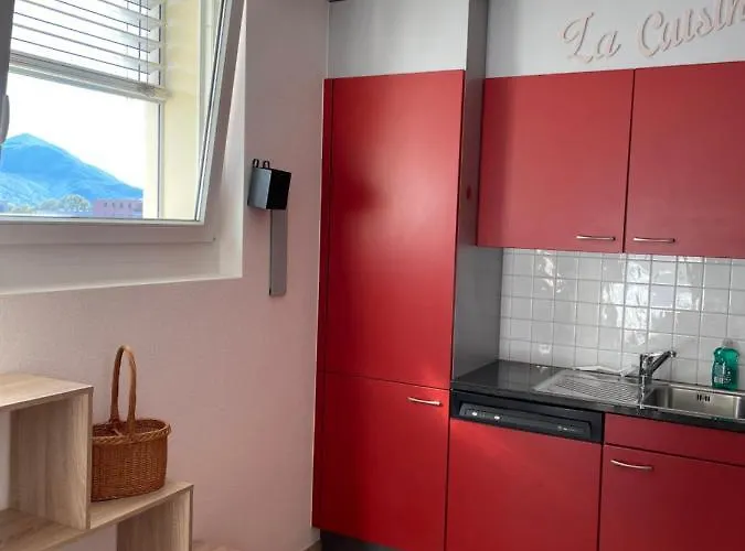 2,5 Con Piscina Nel Cuore Di 463 Lejlighed Locarno