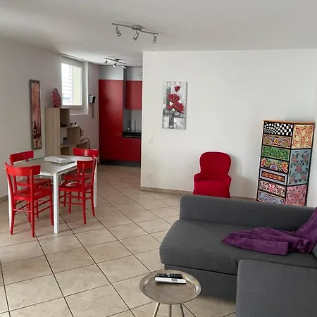 Apartamento 2,5 Con Piscina Nel Cuore Di 463